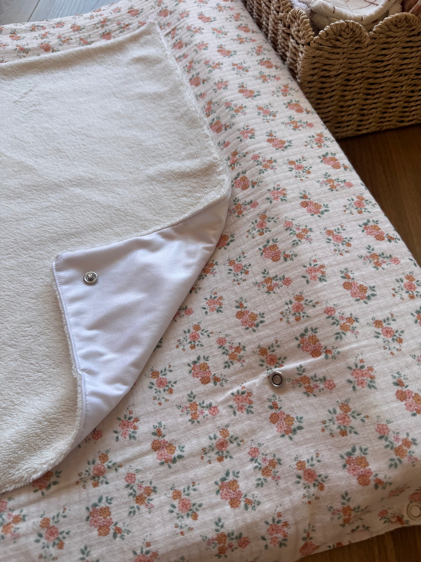 Housse de matelas à langer avec serviette amovible