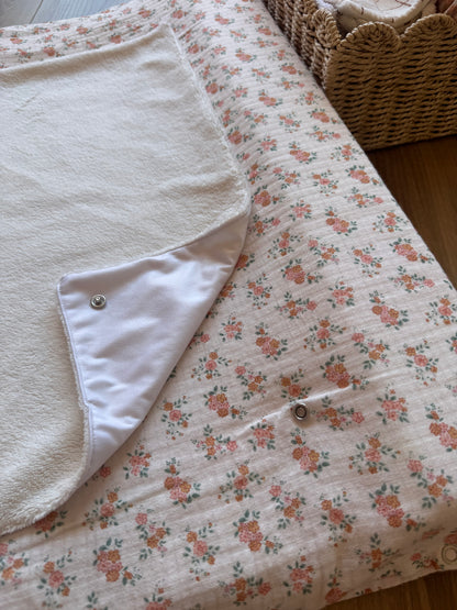 Housse de matelas à langer avec serviette amovible